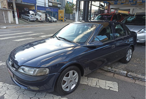 Chevrolet Vectra 2.2 Gls 4p