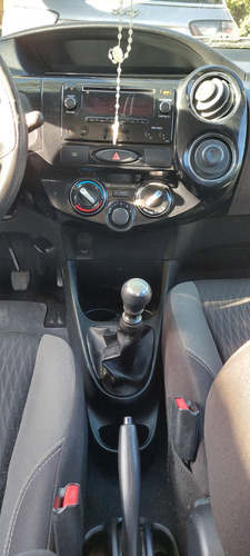 Toyota Etios 1.5 Xs