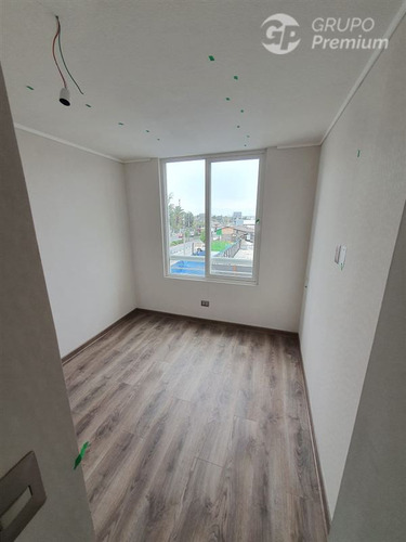 Departamento En Venta De 2 Dorm. 2b Con Bodega En La Florida