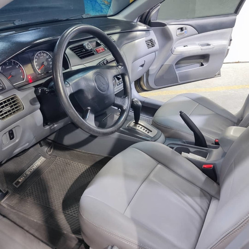 Imagen 12 de 13 de Mitsubishi Lancer Glx Aut Año 2011