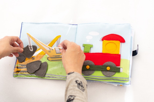 Libro Sensorial De Actividades 1 Kiwi