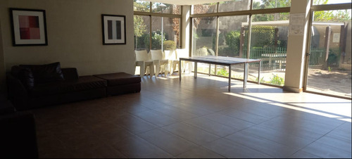 Venta Depto 2d1b + Est Independencia Sector Residencial