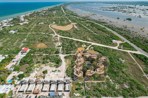 Penthouse Con Alberca En Venta En La Playa De Chicxulub, Yucatán