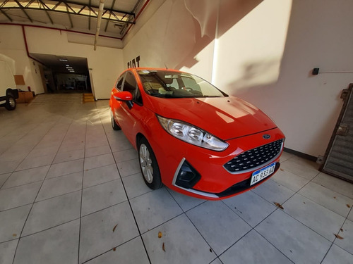 Ford Fiesta Kinetic Desing 1.6 Se 2018 (co)