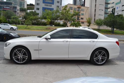 Imagen 2 de 12 de Bmw 740 Ia Sedan 2010