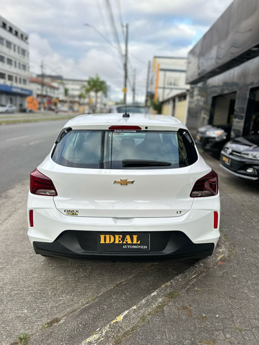 Chevrolet Onix lt