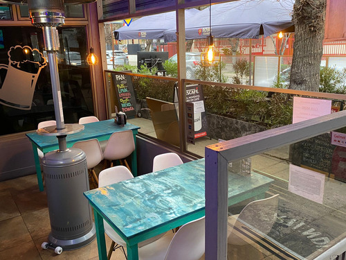 Plaza Colombia / Bar Restorant Y Almacen - Hb Hunter