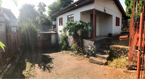 Casa Em Vila Nova Com 2 Dormitórios - Ot7456