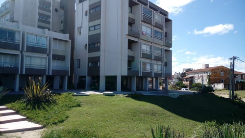 Departamento De 3 Ambientes Frente Al Mar - Zona Sur