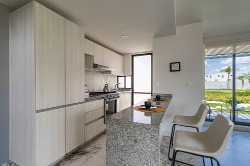Imagen 7 de 14 de Venta De Casa C/alberca (pet Park, Gimnasio, Jardines )