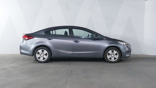 Kia Forte 2.0 L