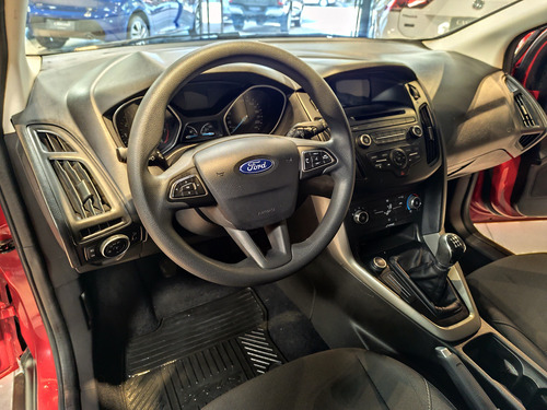 Ford Focus III 1.6 S