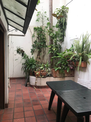 Imagen 8 de 25 de Casa En Lote Propio, Pb + 2 Pisos - Chalet Cochera