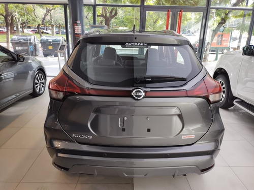Imagen 18 de 25 de Nissan Kicks 1.6 Advance Mt 120cv Cesar