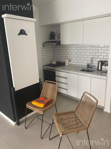 Departamento De 1 Ambiente C/cochera - Totalmente Amoblado Palermo Nuevo - Alquiler.