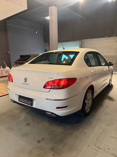 Peugeot 408 2.0 Allure 143cv