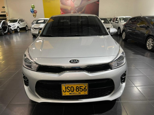 Kia Rio Zenith Automatica 4x2 Gasolina