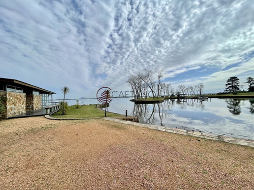 Imagen 1 de 30 de Venta De Casa De 4 Dormitorios En Laguna Del Sauce, Exclusivo Barrio Privado - Punta Ballena Laguna Del Sauce