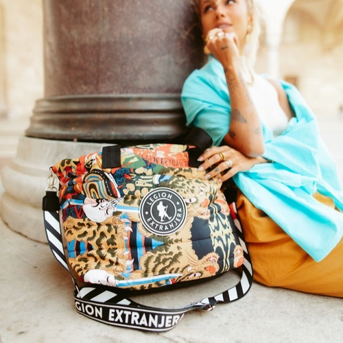 Imagen 6 de 8 de Tote Shopper Xl Mitología