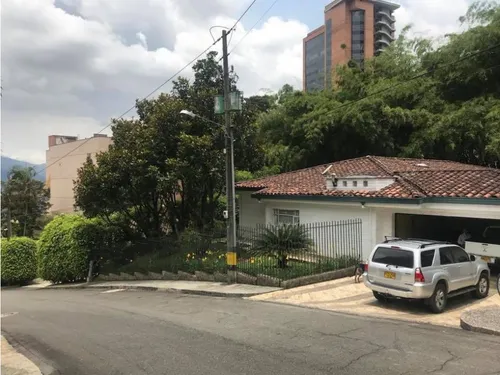 Casa En Venta El Poblado 1 Nivel El Tesoro