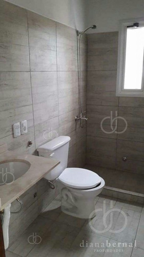 Imagen 9 de 20 de Punta Del Este, Apartamento En Pinares Con Estufa Y Parrillero Propio.- Ref: 54557