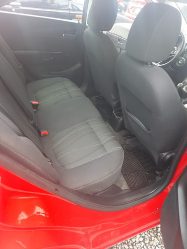 Imagen 6 de 7 de Chevrolet Sonic 2013