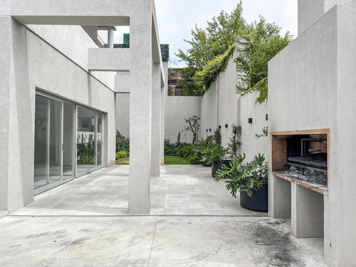 Dúplex 2 Amb Con Terraza Propia Y Cochera - A Estrenar En Olivos