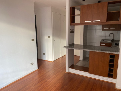 Se Arrienda Depto. 2 Dorm/1 Baño/1bd/1 Estac./metro Toesca