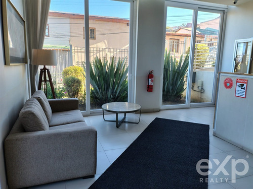 Departamento En Arriendo De 2 Dorm. En Viña Del Mar