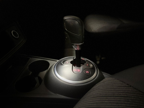 Imagem 4 de 7 de Volkswagen Voyage 1.6 City I-motion