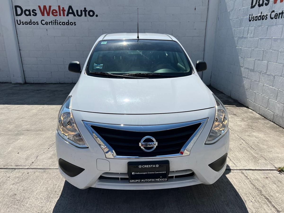 Nissan Versa 1.6 V-Drive Mt