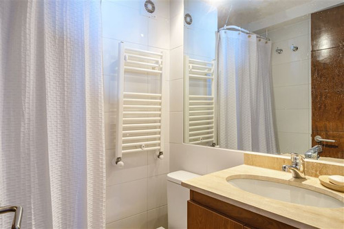 Departamento En Venta De 3 Dorm. En Valle Nevado