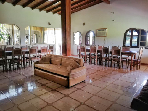 Mini Finca De 4 Hectáreas Con Hermosa Casa Campestre Y Espectaculares Áreas Sociales En Urbanización Privada En Venta Gg