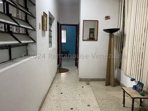 Casa En Venta Parroquia Santa Rosalia 02/04 Dr 