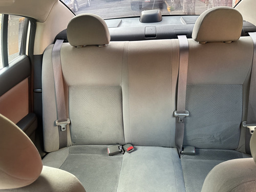 Nissan Sentra 2.0 Custom Cvt