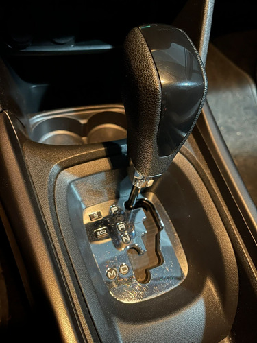Peugeot 2008 1.6 Feline Tip