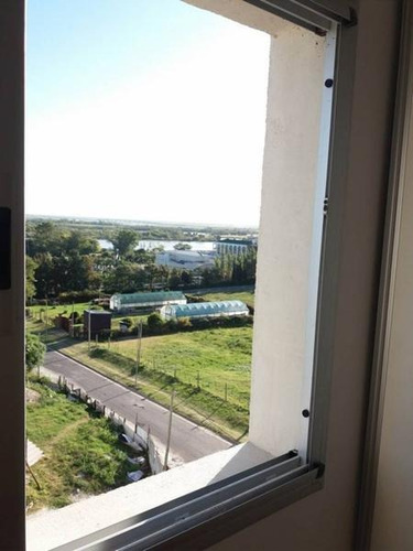 Imagen 14 de 20 de Departamento De 1 Dormitorio Con Cochera Y Balcón. Vista Al Río