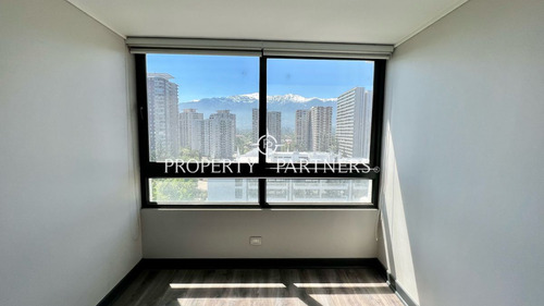 Propiedad En Arriendo En Calle Santa Cristina, Mac...