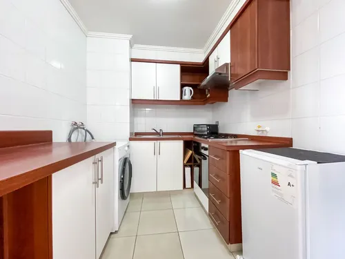 Arriendo De Departamento Amoblado En Edificio Arauco