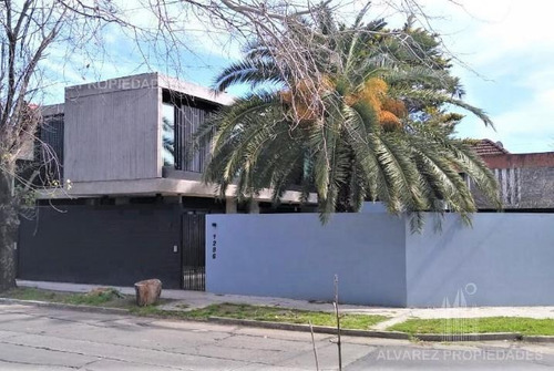 Casa - Castelar Norte