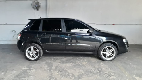 Fiat Stilo 1.8 8v(flex) 4p