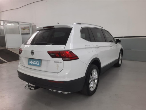 Imagem 4 de 12 de Tiguan 1.4 250 Tsi Total Flex Allspace Comfortline Tiptronic