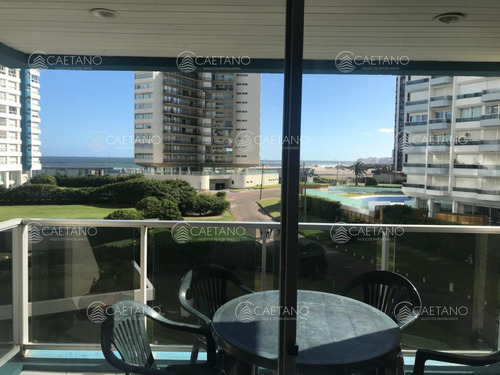 Apartamento De 2 Dormitorios A 50mts Del Mar!