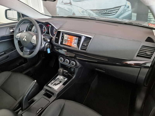Imagem 11 de 15 de Mitsubishi Lancer Gt 2.0 Aut 2017