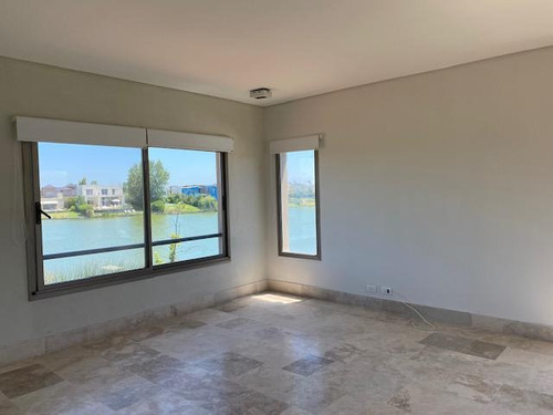Imagen 26 de 30 de Casa En Venta En San Benito, Villanueva, Tigre