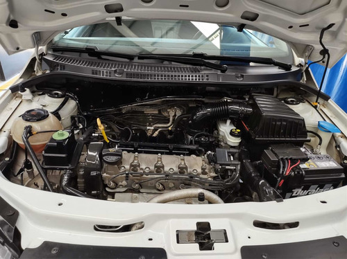 Imagen 11 de 13 de Volkswagen Saveiro 2018 1.6 Starline Ac Mt