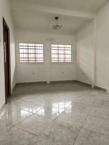 Inmocity Inmobiliaria Vende Casa Urb. La Romana Maracay