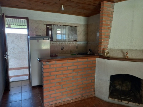 Alquilo Casas, En El Chuy, En La Barra (alvorada)a 3 Cuadras De La Playa