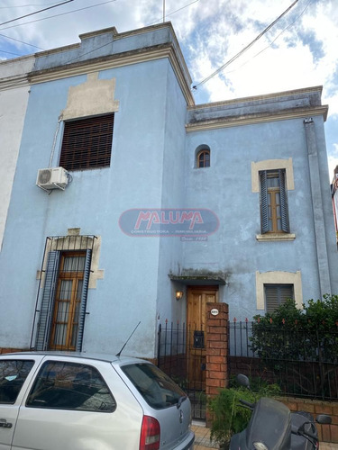 Casa En Venta En Liniers