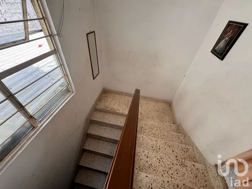 Venta Casa 5 Ambientes Metropolitana Tercera Sección